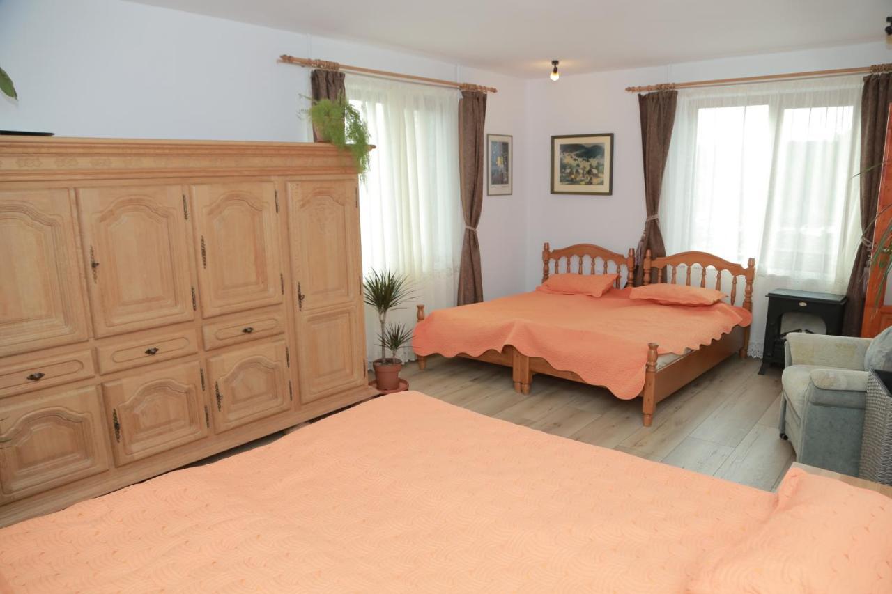 Ferienwohnung Raza Soarelui Sovata Exterior foto