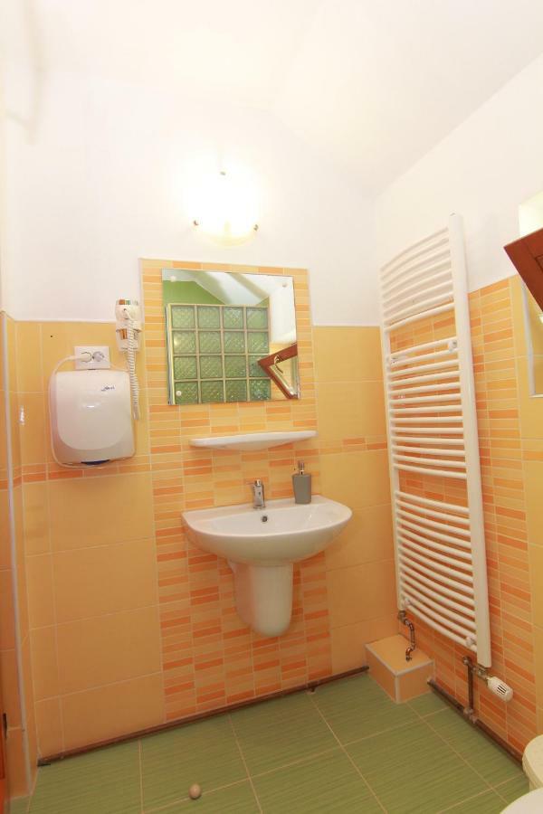 Ferienwohnung Raza Soarelui Sovata Exterior foto