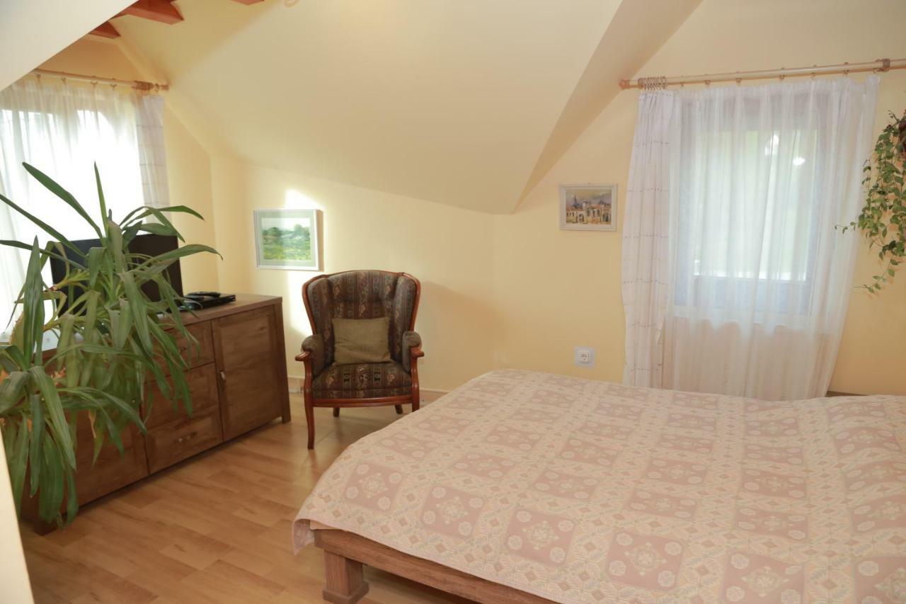 Ferienwohnung Raza Soarelui Sovata Exterior foto